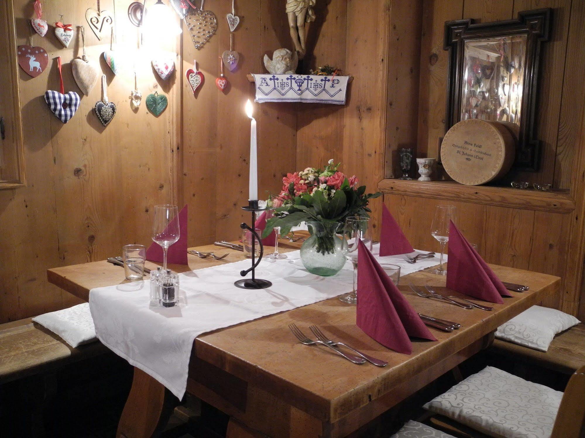 Hotel Gasthof Eschbacher Пиезендорф Екстериор снимка