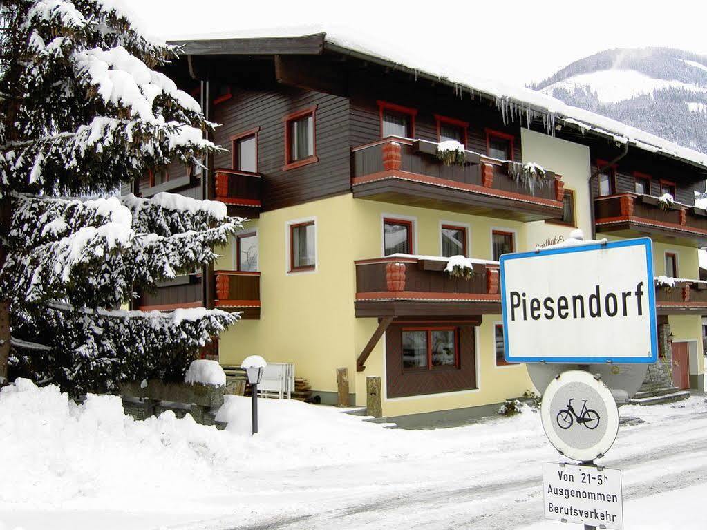 Hotel Gasthof Eschbacher Пиезендорф Екстериор снимка