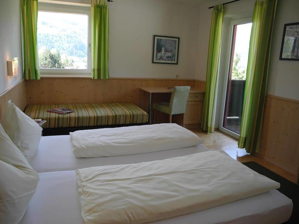Hotel Gasthof Eschbacher Пиезендорф Екстериор снимка