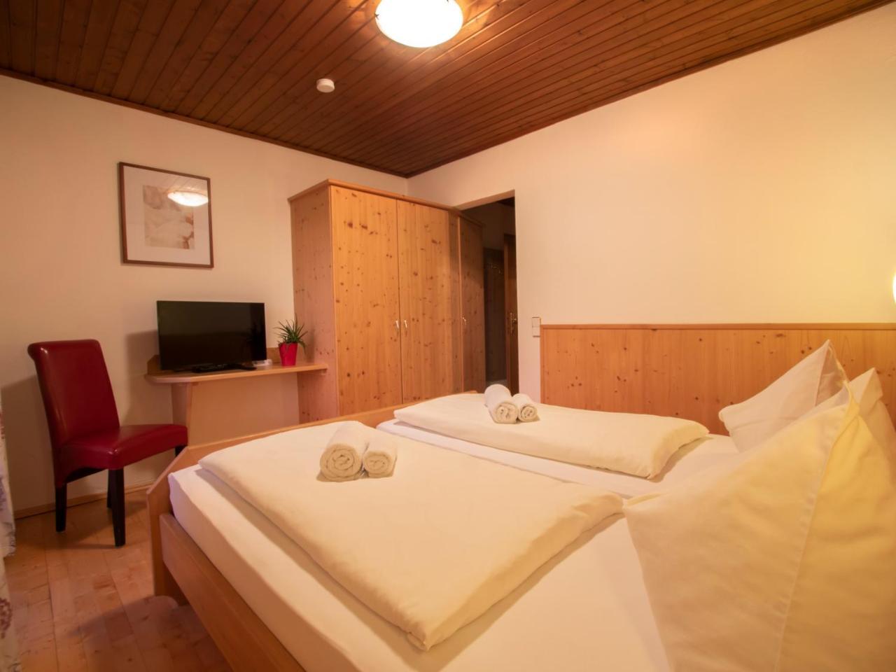 Hotel Gasthof Eschbacher Пиезендорф Екстериор снимка