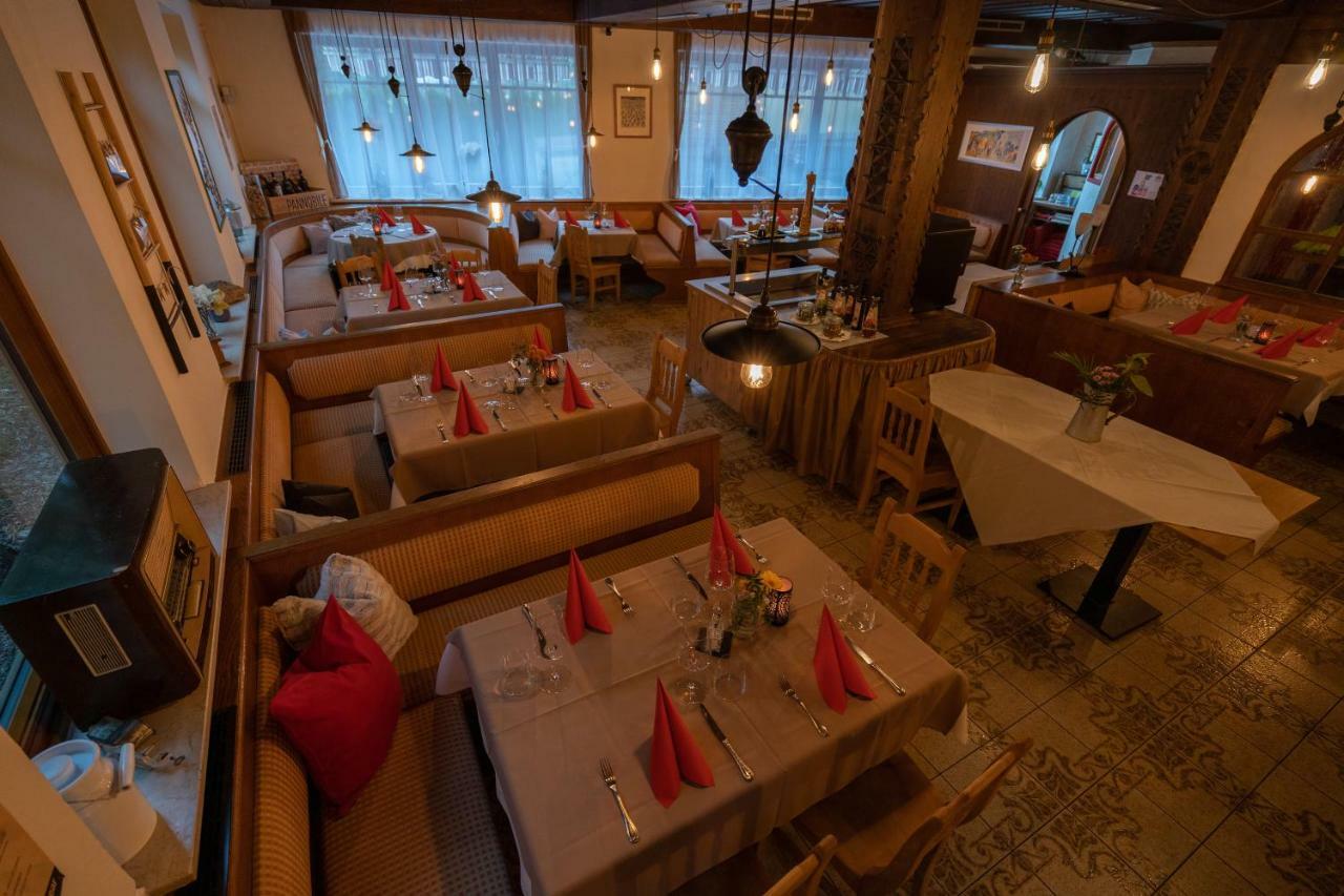 Hotel Gasthof Eschbacher Пиезендорф Екстериор снимка